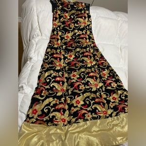 Gorgeous long dress (Indian/Pakistani) Traditional/ Modern